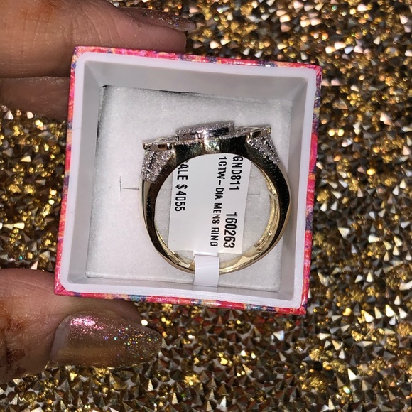 10k Solid Gold Baguette Real diamond circle custom made ring, FREE APPRAISAL WOW - Picture 5 of 14